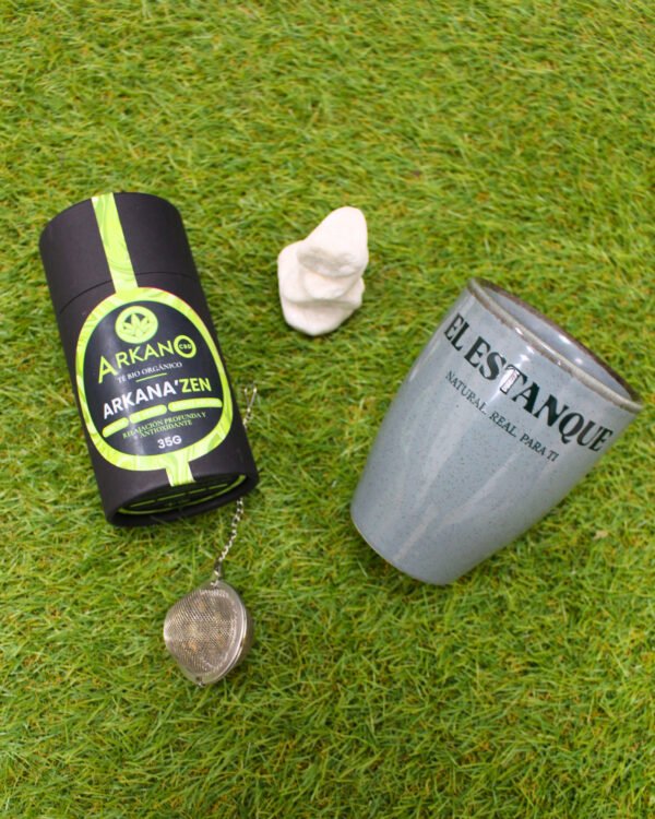 Pack de infusión con CBD con taza personalizada y bola de acero inoxidable